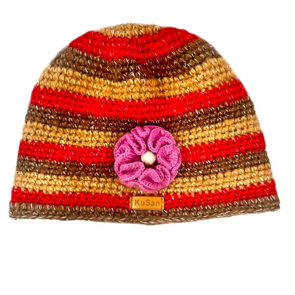 Kusan Accessories Wool Beanie with Crochet Flower. One size. Red/tan/pink NWOT
